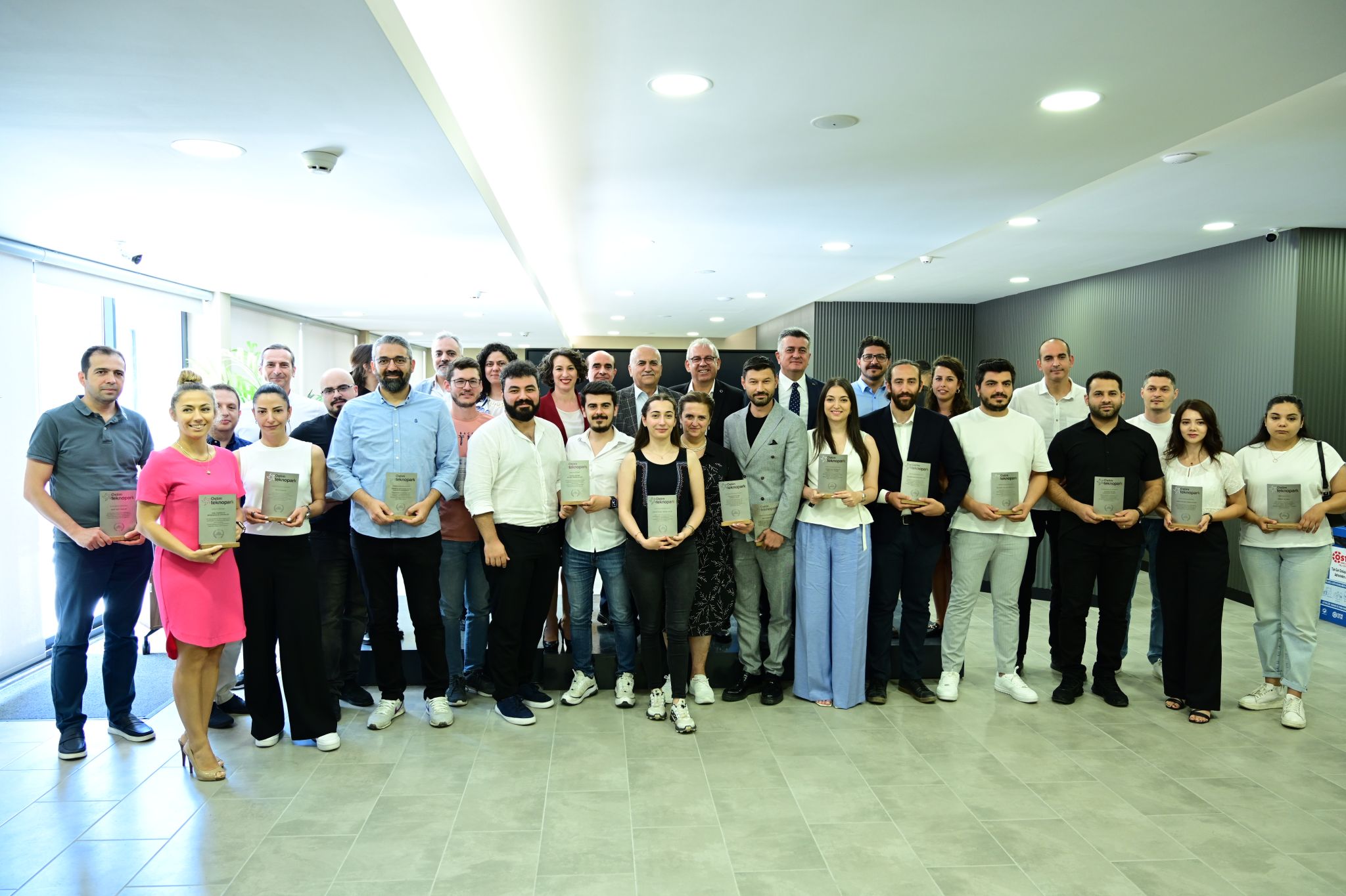OSTİM TEKNOPARK FİRMALARINA BAŞARI TEŞVİK ÖDÜLLERİ VERİLDİ
